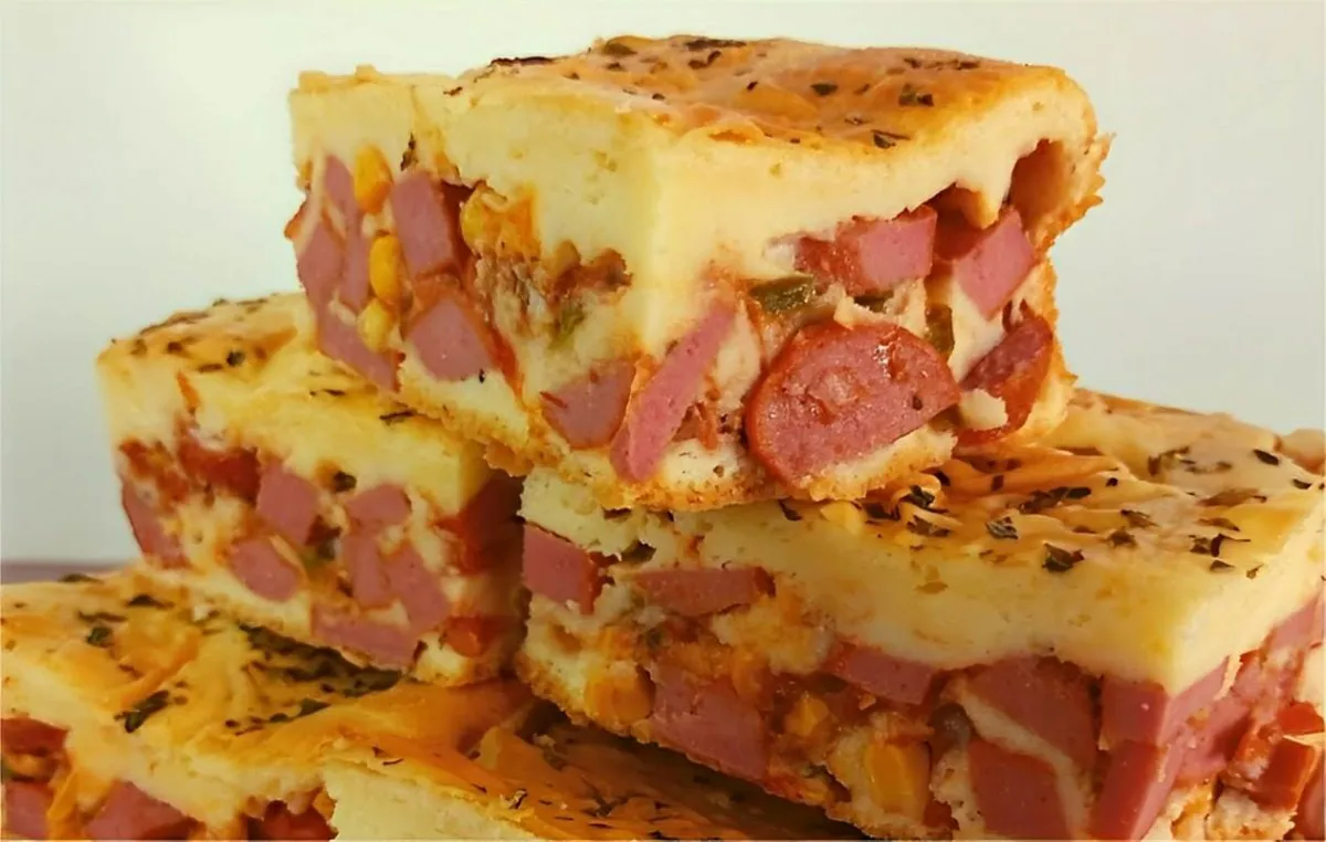 Torta de salsicha de liquidificador fácil de fazer deliciosa