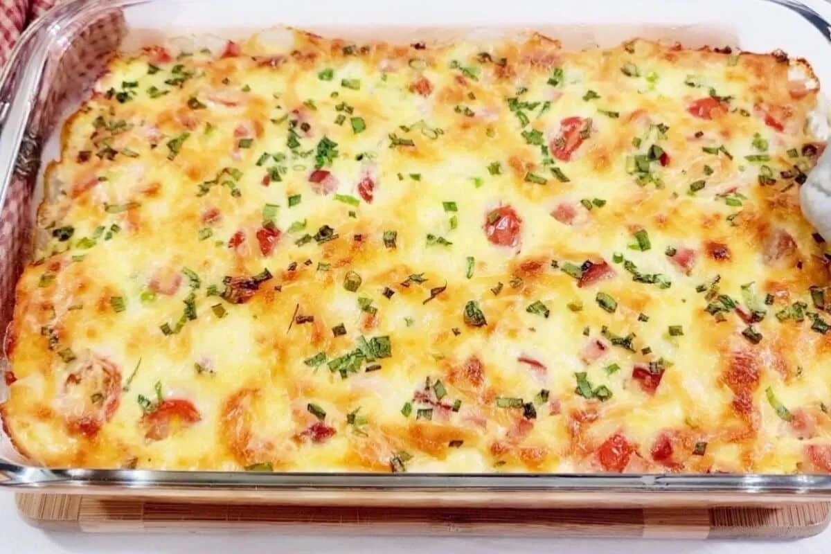 Torta de vegetais sem glúten fofinha e muito recheada, uma r