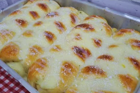 Trança doce recheada: tão macia que derrete na boca, pão per