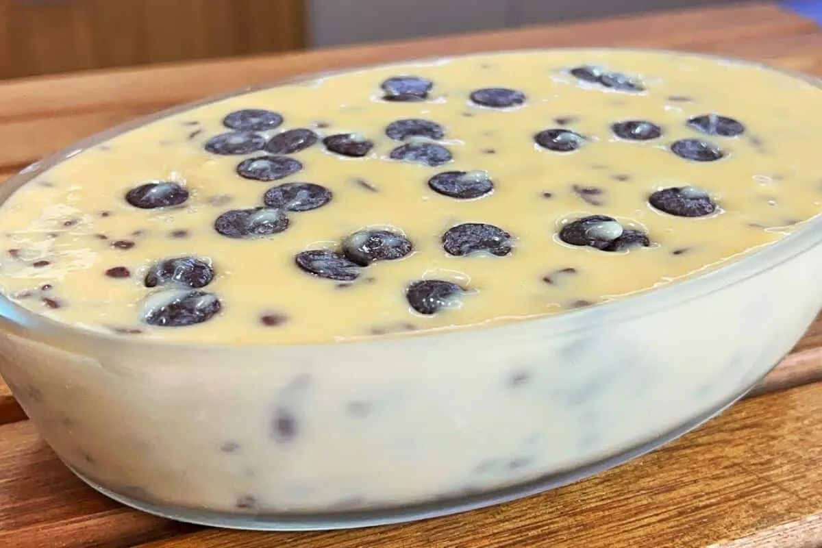 Travessa gelada feita com poucos ingredientes, para você eco