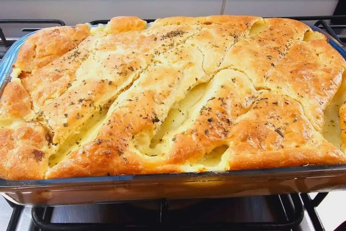 Veja como eu faço uma massa especial para torta de sardinha