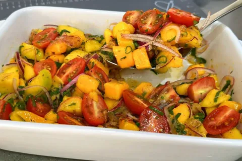 Vinagrete de manga, um acompanhamento refrescante e diferent